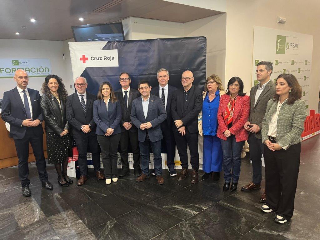 El Palacio de Congresos acoge un acto de reconocimiento a empresas colaboradoras en los programas de empleo de Cruz Roja 